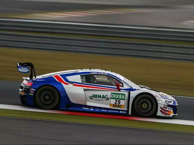Christopher Mies und Ricardo Feller holen auf dem Nürburgring ihren dritten Saisonsieg Titel-Bild zur News: Christopher Mies und Ricardo Feller holen auf dem Nürburgring ihren dritten Saisonsieg