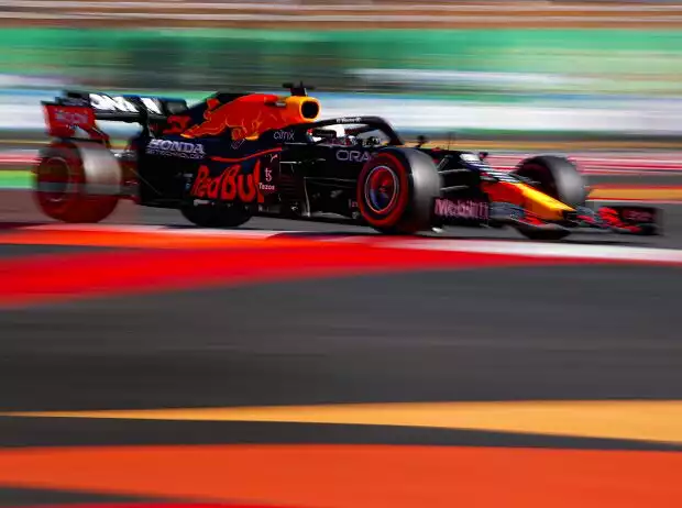 Max Verstappen (Red Bull RB16B) im Qualifying zum Formel-1-Rennen in Mexiko 2021 Titel-Bild zur News: Max Verstappen (Red Bull RB16B) im Qualifying zum Formel-1-Rennen in Mexiko 2021