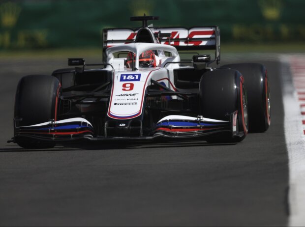 Titel-Bild zur News: Nikita Masepin (Haas) im Training zum Formel-1-Rennen in Mexiko 2021