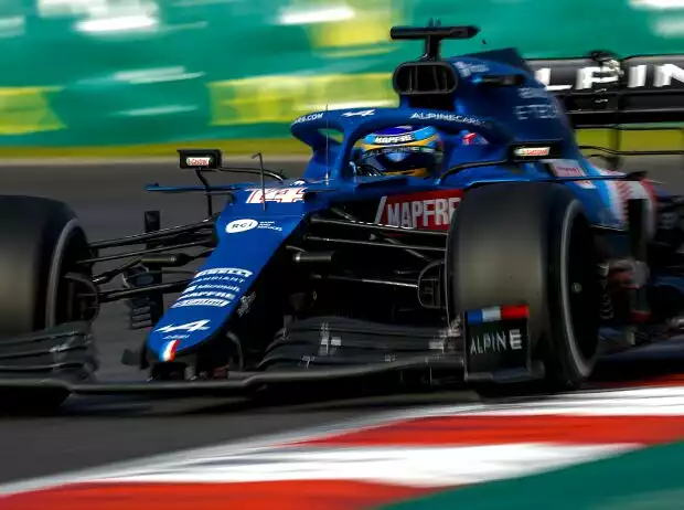 Fernando Alonso im Alpine A521 beim Formel-1-Qualifying in Mexiko 2021 Titel-Bild zur News: Fernando Alonso im Alpine A521 beim Formel-1-Qualifying in Mexiko 2021