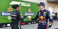 Lewis Hamilton und Max Verstappen klatschen sich nach dem Qualifying in Mexiko ab