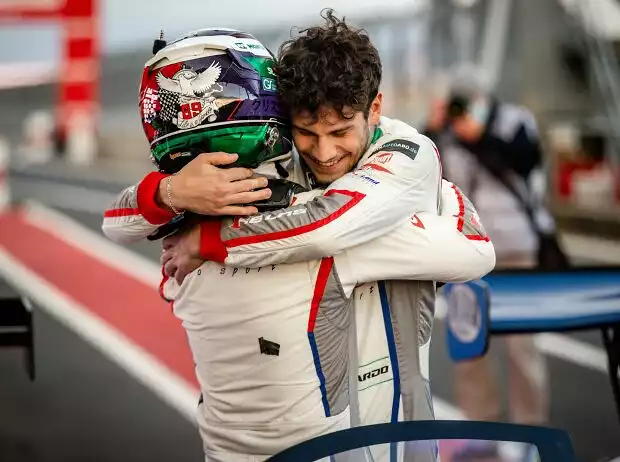 Titel-Bild zur News: Christopher Mies und Ricardo Feller sind Meister des ADAC GT Masters 2021