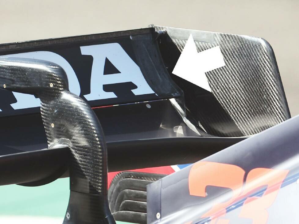 Klebeband am Formel-1-Heckflügel des Red Bull RB16B von Max Verstappen in Mexiko 2021