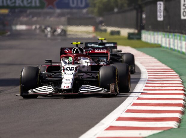Titel-Bild zur News: Antonio Giovinazzi, Sebastian Vettel