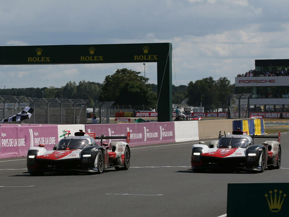 Mike Conway, Kamui Kobayashi, Kazuki Nakajima