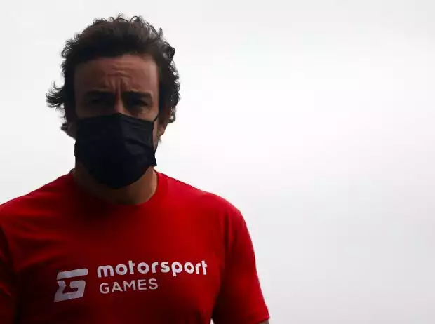 Titel-Bild zur News: Fernando Alonso in Brasilien 2021