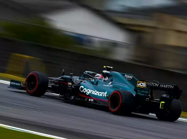 Titel-Bild zur News: Sebastian Vettel im Aston Martin AMR21 in der Formel-1-Saison 2021 in Brasilien
