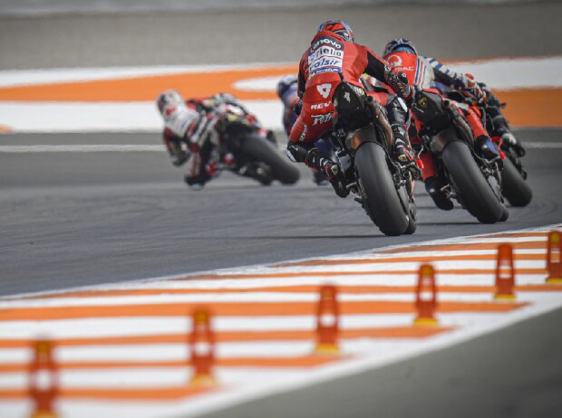 Titel-Bild zur News: MotoGP-Action beim GP Valencia 2020 in Valencia