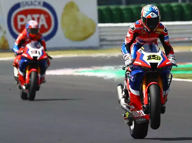 Alvaro Bautista, Leon Haslam Titel-Bild zur News: Alvaro Bautista, Leon Haslam