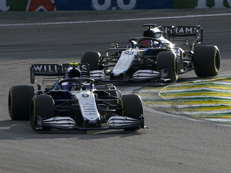 Nicholas Latifi vor Williams-Teamkollege George Russell in Brasilien 2021