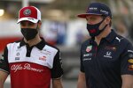 Antonio Giovinazzi (Alfa Romeo) und Max Verstappen (Red Bull) 