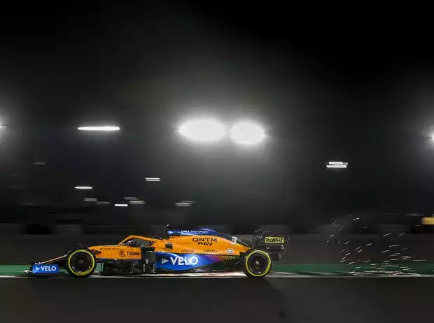 Daniel Ricciardo (McLaren MCL35M) im Freien Training zum Formel-1-Rennen in Katar 2021 Titel-Bild zur News: Daniel Ricciardo (McLaren MCL35M) im Freien Training zum Formel-1-Rennen in Katar 2021