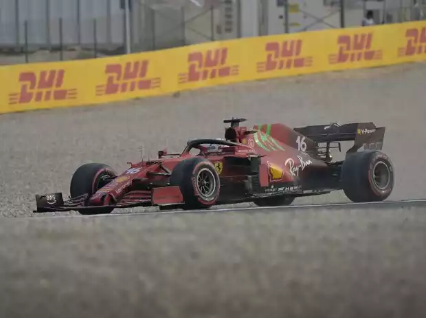 Charles Leclerc (Ferrari SF21) im Qualifying zum Formel-1-Rennen in Katar 2021 Titel-Bild zur News: Charles Leclerc (Ferrari SF21) im Qualifying zum Formel-1-Rennen in Katar 2021