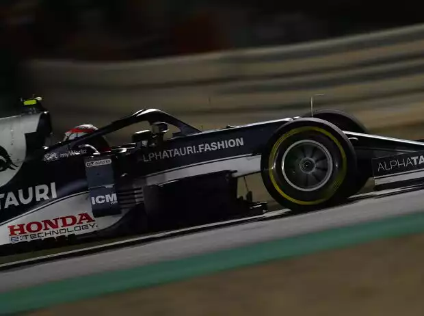 Pierre Gasly im AlphaTauri AT02 in Katar 2021 Titel-Bild zur News: Pierre Gasly im AlphaTauri AT02 in Katar 2021