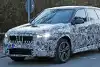 Bild zum Inhalt: Dieser sportliche Erlkönig kündigt den BMW X1 M35i (2022) an