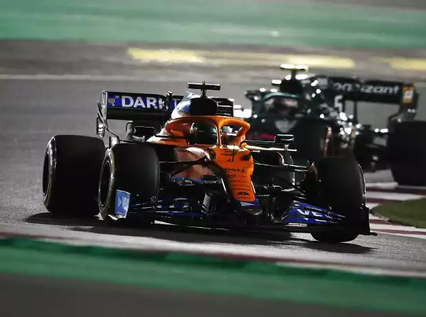 Daniel Ricciardo, Sebastian Vettel Titel-Bild zur News: Daniel Ricciardo, Sebastian Vettel