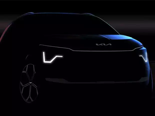Kia Niro (2022) auf ersten Teaserbildern Titel-Bild zur News: Kia Niro (2022) auf ersten Teaserbildern