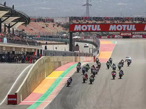 Titel-Bild zur News: WSBK Start