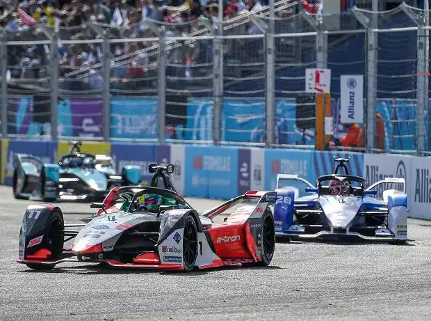 Titel-Bild zur News: Formel-E-Autos von Audi und BMW beim E-Prix von Berlin 2021
