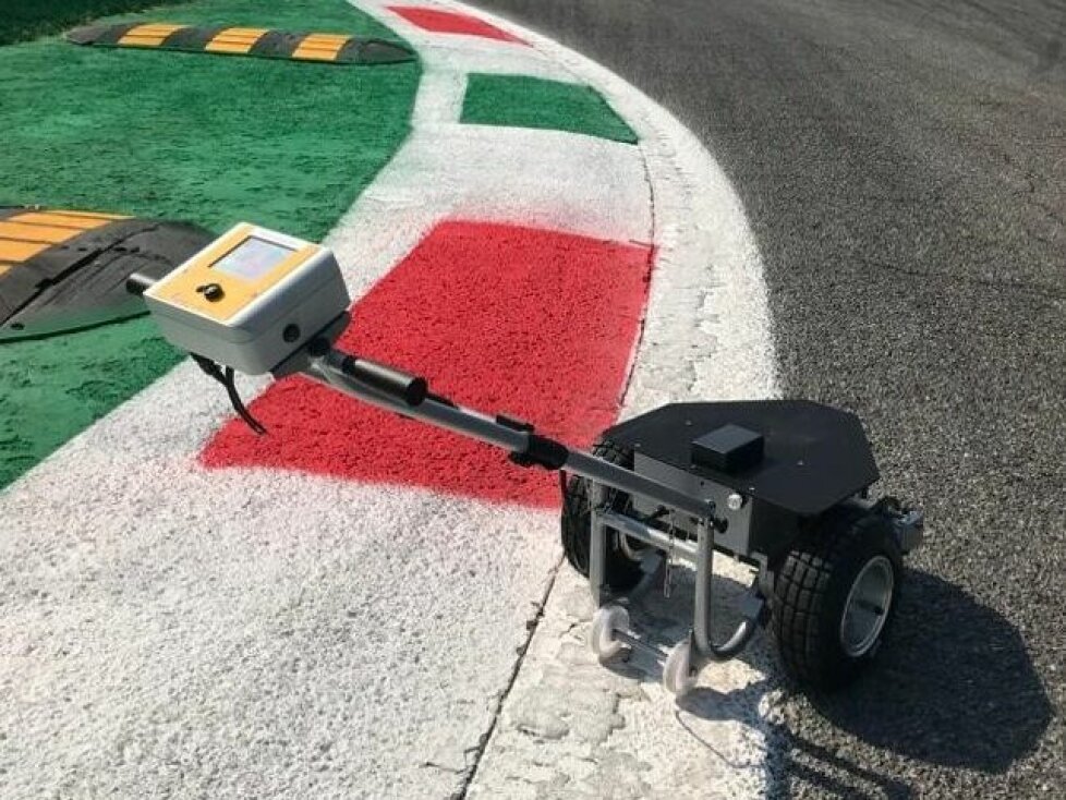 Pirelli-"Doggy"