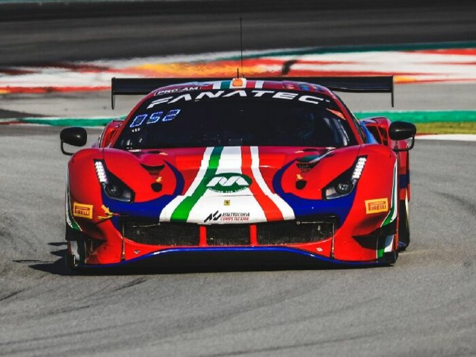 Ferrari 488 GT3 Evo bei der GT-World-Challenge Europe 2021 in Barcelona