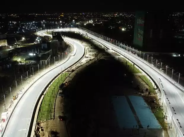 Die neue Formel-1-Strecke von Saudi-Arabien in Dschidda bei Nacht Titel-Bild zur News: Die neue Formel-1-Strecke von Saudi-Arabien in Dschidda bei Nacht