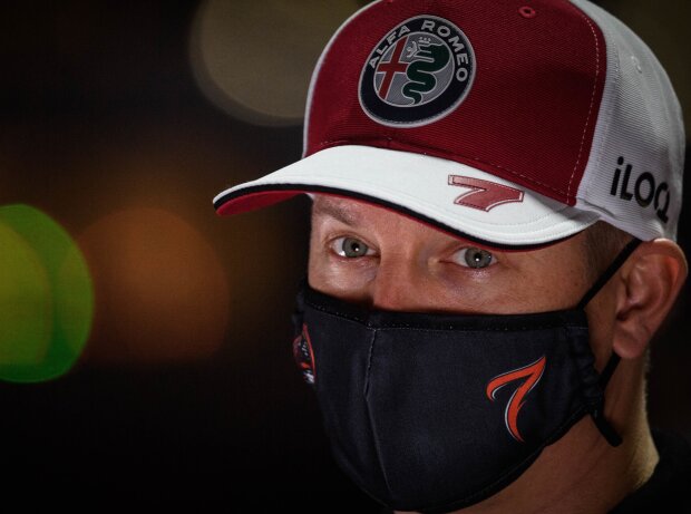 Kimi Räikkönen (Alfa Romeo) vor dem Formel-1-Rennen in Saudi-Arabien 2021