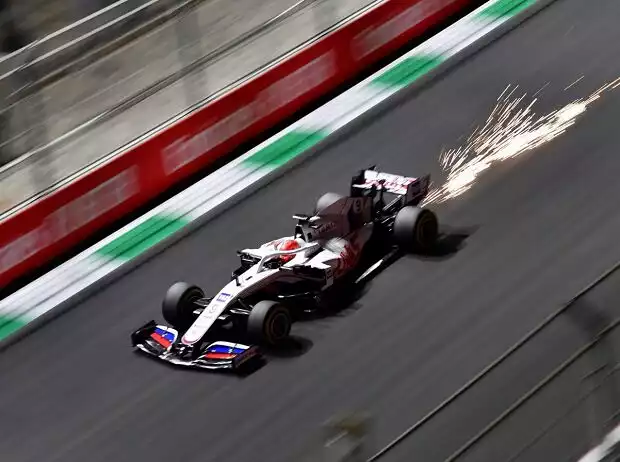 Nikita Masepin (Haas VF-21) im Training zum Formel-1-Rennen in Saudi-Arabien 2021 Titel-Bild zur News: Nikita Masepin (Haas VF-21) im Training zum Formel-1-Rennen in Saudi-Arabien 2021