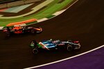 Esteban Ocon (Alpine) und Max Verstappen (Red Bull) 