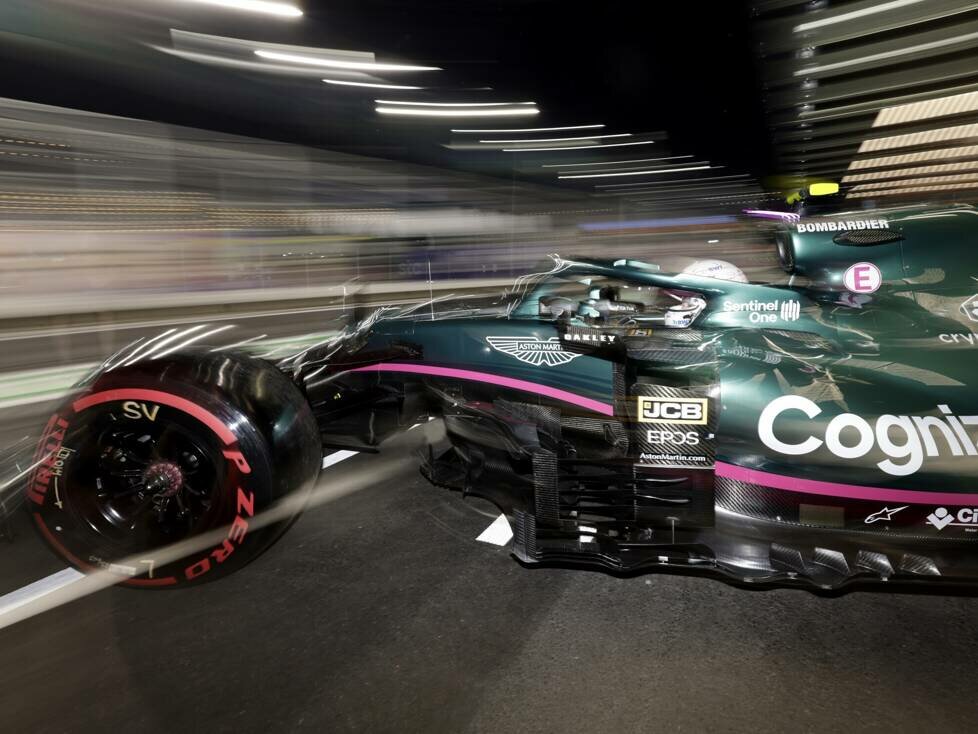 Sebastian Vettel im Aston Martin AMR21 in Dschidda 2021