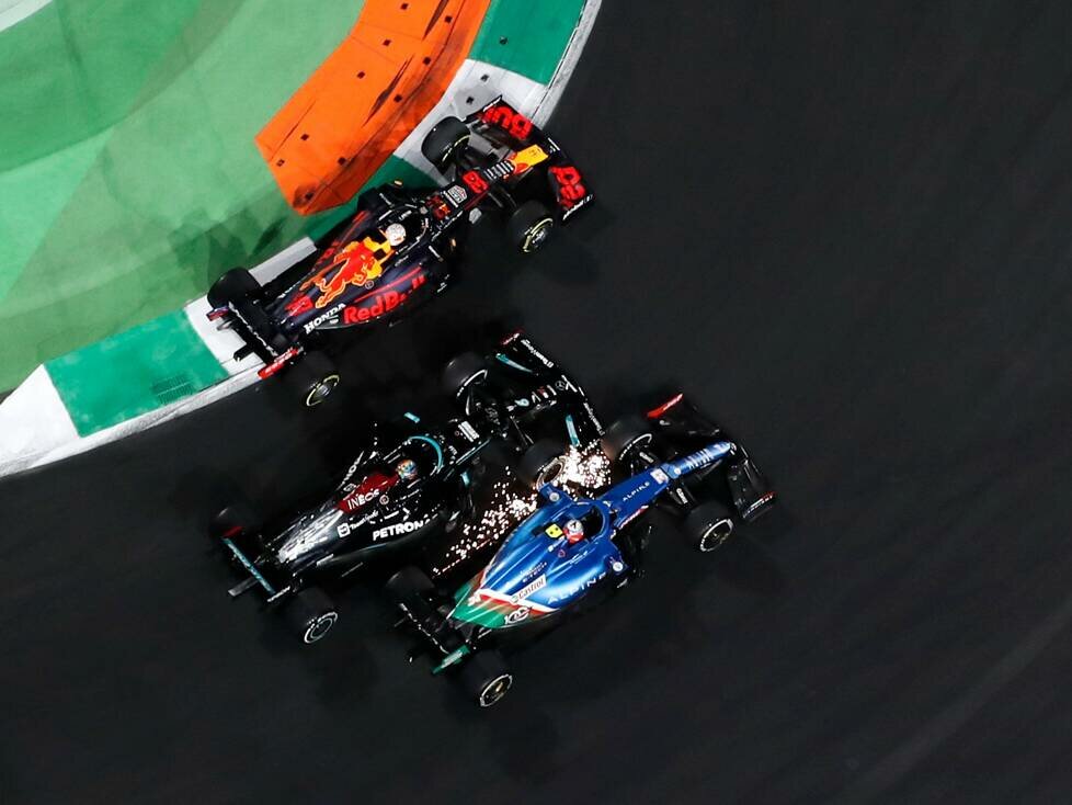 Max Verstappen, Esteban Ocon, Lewis Hamilton