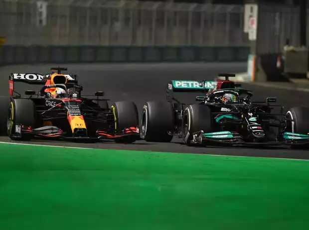 Lewis Hamilton, Max Verstappen Titel-Bild zur News: Lewis Hamilton, Max Verstappen