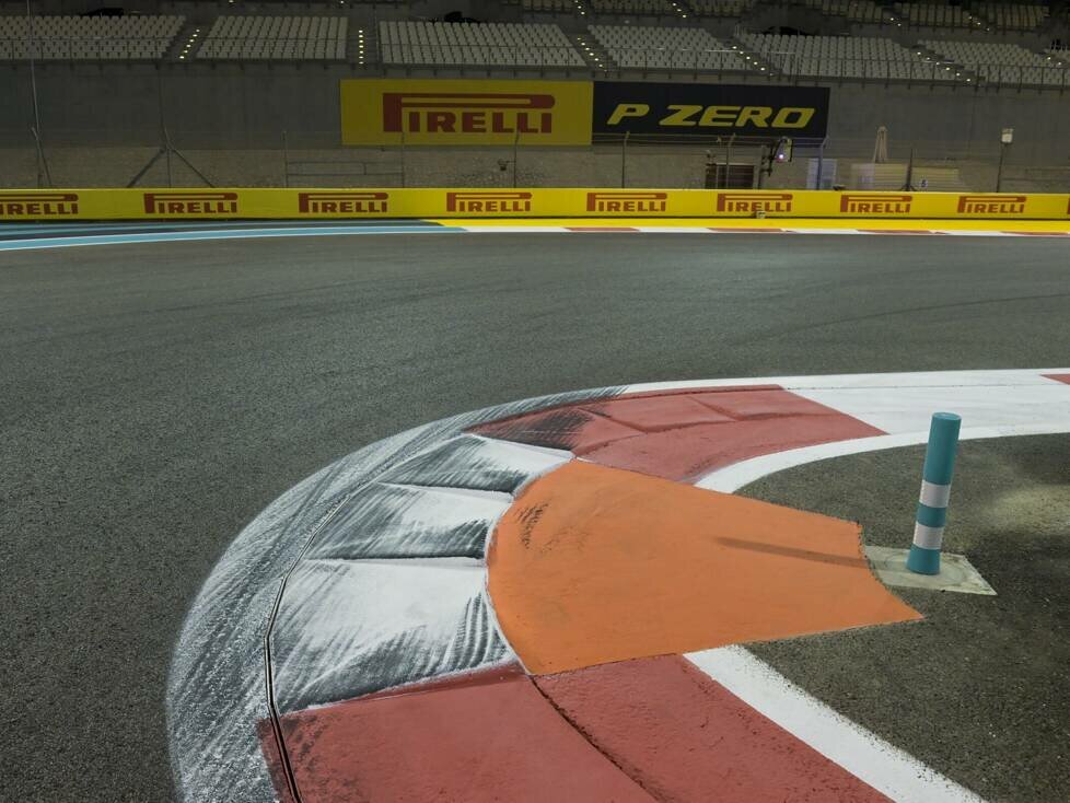 Randstein auf dem Yas Marina Circuit in Abu Dhabi