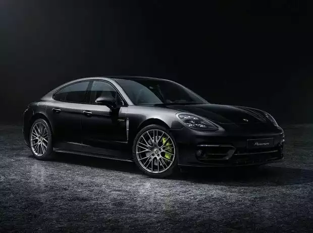 Porsche Panamera Platinum Edition (2022) Titel-Bild zur News: Porsche Panamera Platinum Edition (2022)