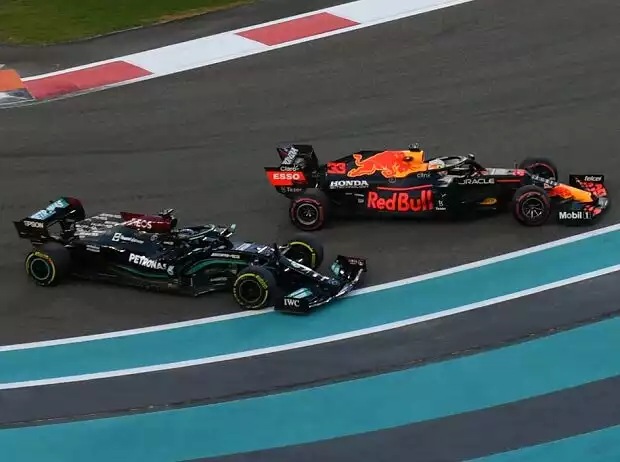 Duell zwischen Lewis Hamilton und Max Verstappen beim Formel-1-Finale 2021 in Abu Dhabi in Runde 1 Titel-Bild zur News: Duell zwischen Lewis Hamilton und Max Verstappen beim Formel-1-Finale 2021 in Abu Dhabi in Runde 1