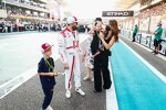 Kimi Räikkönen (Alfa Romeo) mit Familie