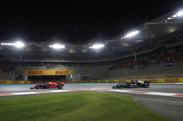 Max Verstappen Lewis Hamilton Red Bull Red Bull F1Mercedes Mercedes F1 ~Max Verstappen (Red Bull) und Lewis Hamilton (Mercedes) ~ Max Verstappen Lewis Hamilton Red Bull Red Bull F1Mercedes Mercedes F1 ~Max Verstappen (Red Bull) und Lewis Hamilton (Mercedes) ~