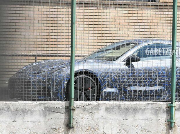 Titel-Bild zur News: Maserati GranTurismo Spionfotos
