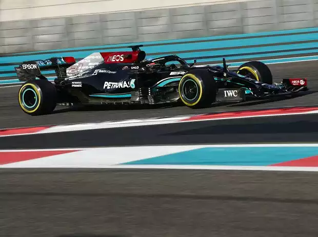 Nyck de Vries (Mercedes W12) beim Formel-1-Test in Abu Dhabi 2021 Titel-Bild zur News: Nyck de Vries (Mercedes W12) beim Formel-1-Test in Abu Dhabi 2021