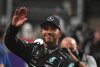 Bild zum Inhalt: Zum Ritter geschlagen: Erster Auftritt von Lewis Hamilton nach Titelniederlage