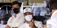 Bild zum Inhalt: Lewis Hamilton und Toto Wolff schwänzen FIA-Gala in Paris