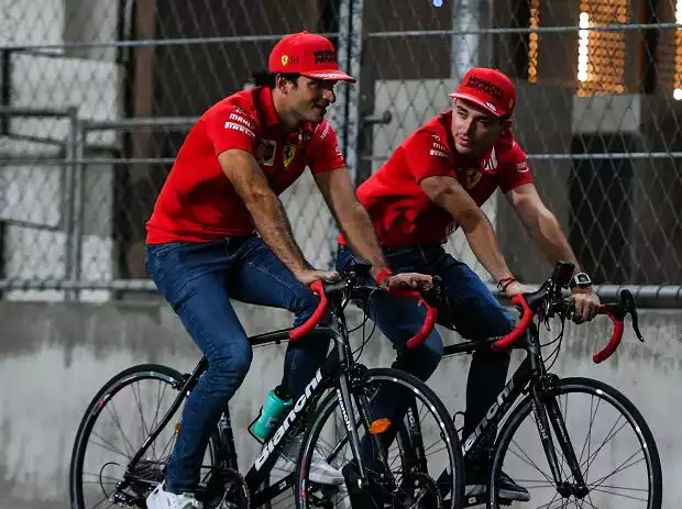 Carlos Sainz, Charles Leclerc Titel-Bild zur News: Carlos Sainz, Charles Leclerc