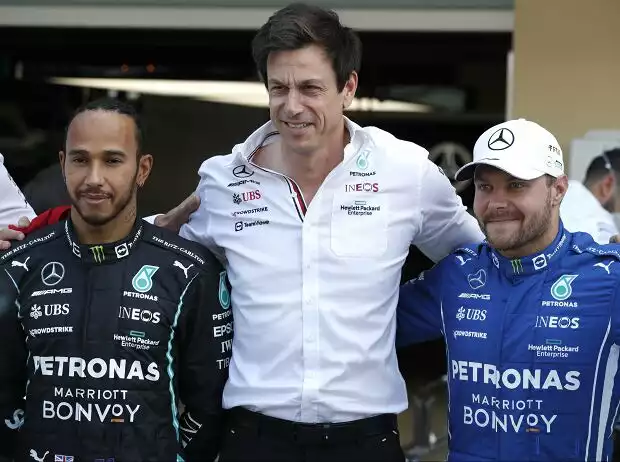 Lewis Hamilton, Toto Wolff, Valtteri Bottas Titel-Bild zur News: Lewis Hamilton, Toto Wolff, Valtteri Bottas