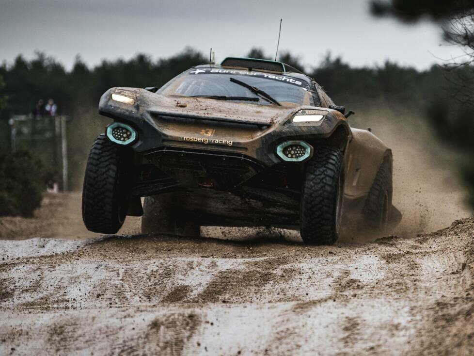 Molly Taylor, Johan Kristoffersson
