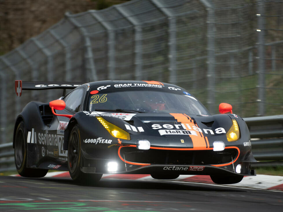 Octane126-Ferrari beim Rennen auf der Nüburgring-Nordschleife