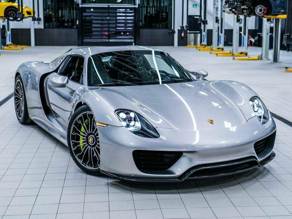 Porsche 918 Spyder (2015)