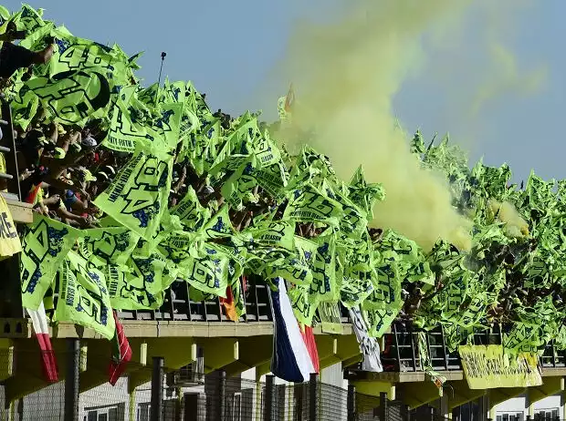 Fans von Valentino Rossi Titel-Bild zur News: Fans von Valentino Rossi