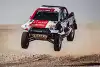 Bild zum Inhalt: Rallye Dakar 2022: Erster Etappensieg für Lategan, Loeb macht drei Minuten gut