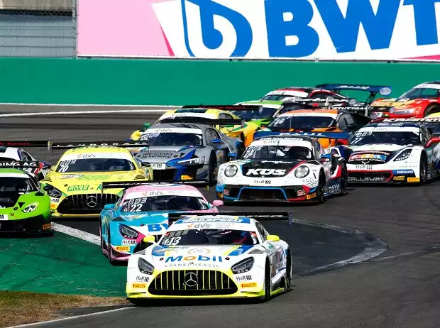 Startphase beim ADAC GT Masters 2021 auf dem Lausitzring Titel-Bild zur News: Startphase beim ADAC GT Masters 2021 auf dem Lausitzring