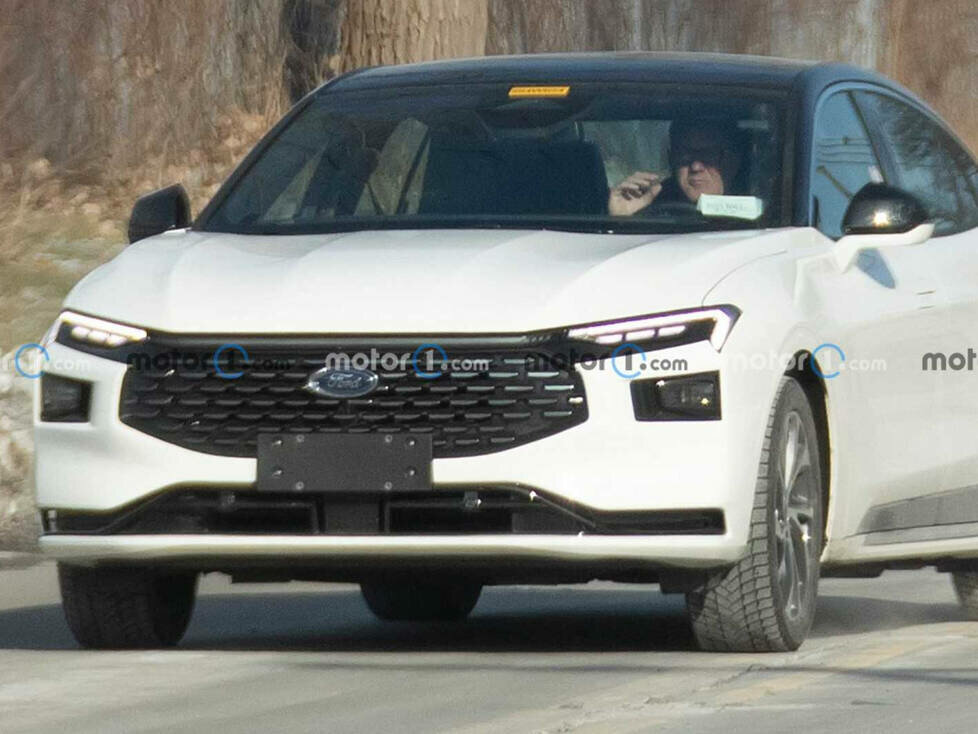 Ford Mondeo (2022)